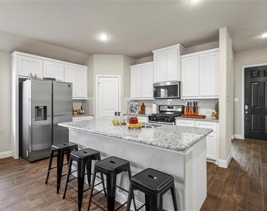 1229 Carinna Drive - Photo Thumbnail 2