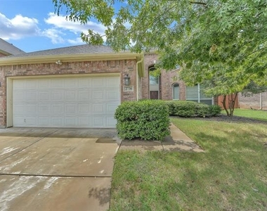 2736 Maple Creek Drive - Photo Thumbnail 1
