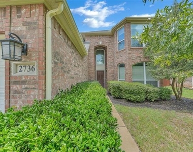 2736 Maple Creek Drive - Photo Thumbnail 2