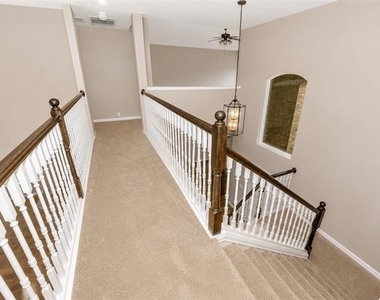 2736 Maple Creek Drive - Photo Thumbnail 35