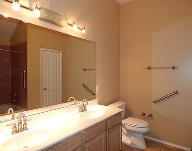 6912 Longhorn Trail - Photo Thumbnail 6