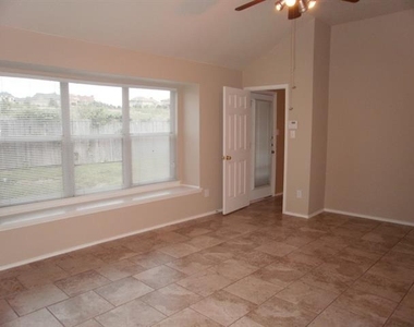 6912 Longhorn Trail - Photo Thumbnail 5