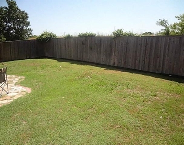 6912 Longhorn Trail - Photo Thumbnail 11