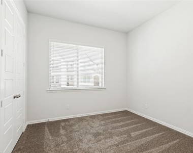 4157 Humboldt Street - Photo Thumbnail 12