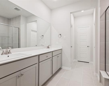 4157 Humboldt Street - Photo Thumbnail 10