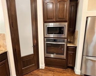1212 Prescott Street - Photo Thumbnail 5