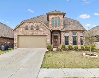 2116 Victoria Lane - Photo Thumbnail 1