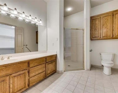 120 Cambridge Court - Photo Thumbnail 15