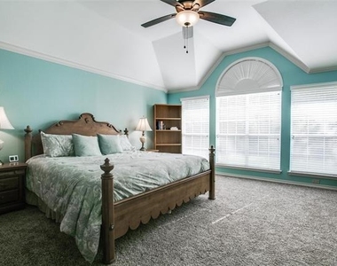 4040 Wellington Lane - Photo Thumbnail 11
