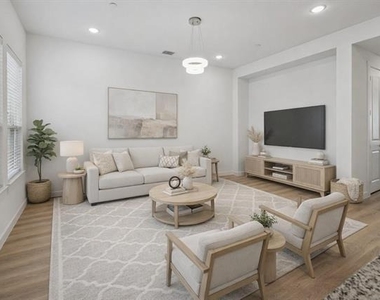 928 Marian Drive - Photo Thumbnail 12