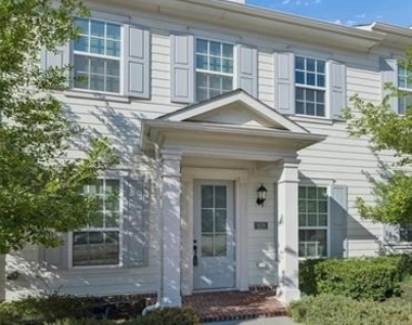 928 Marian Drive - Photo Thumbnail 1