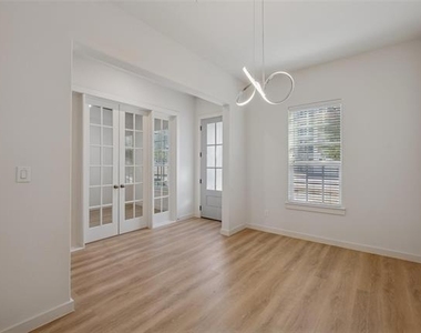 928 Marian Drive - Photo Thumbnail 7