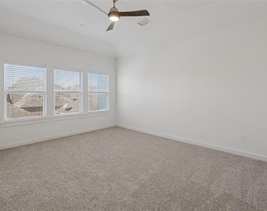 928 Marian Drive - Photo Thumbnail 28