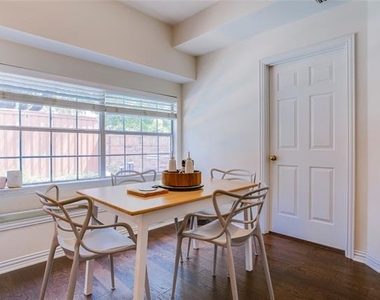 14628 Dickenson Court - Photo Thumbnail 13