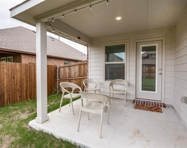 1307 Colonial Bluff Lane - Photo Thumbnail 21