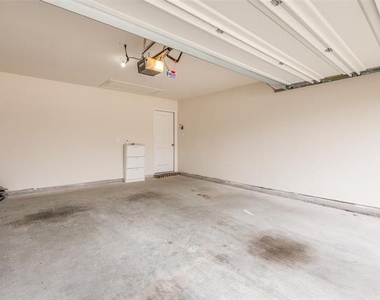1307 Colonial Bluff Lane - Photo Thumbnail 20