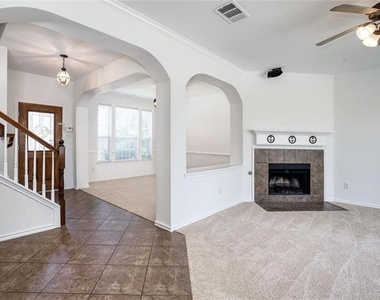 9909 Delamere Drive - Photo Thumbnail 4