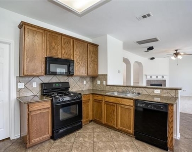 9909 Delamere Drive - Photo Thumbnail 8