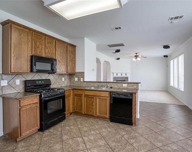 9909 Delamere Drive - Photo Thumbnail 5