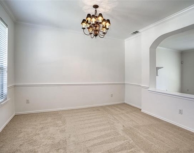 9909 Delamere Drive - Photo Thumbnail 2