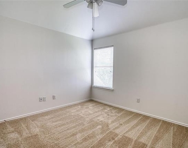 9909 Delamere Drive - Photo Thumbnail 19