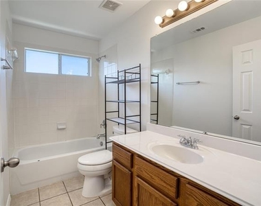 9909 Delamere Drive - Photo Thumbnail 20