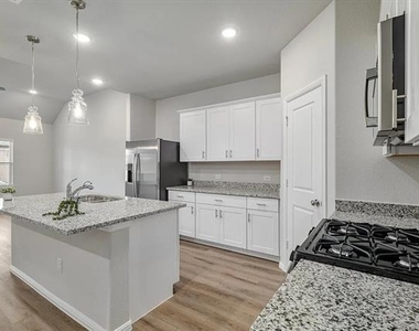422 Wydown Drive - Photo Thumbnail 13