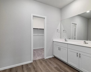 422 Wydown Drive - Photo Thumbnail 18
