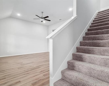 422 Wydown Drive - Photo Thumbnail 29