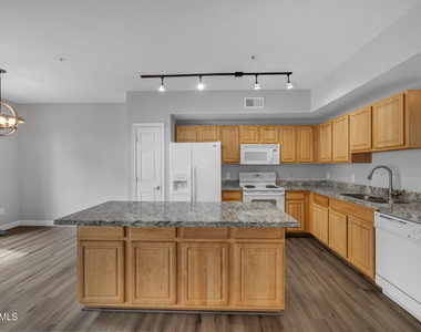 18250 N Cave Creek Road - Photo Thumbnail 8