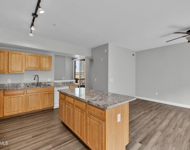 18250 N Cave Creek Road - Photo Thumbnail 16