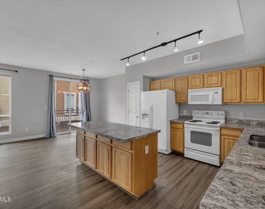 18250 N Cave Creek Road - Photo Thumbnail 4