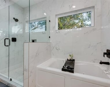 529 Pebblecreek Drive - Photo Thumbnail 15