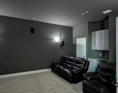 10505 Wintergreen Drive - Photo Thumbnail 20