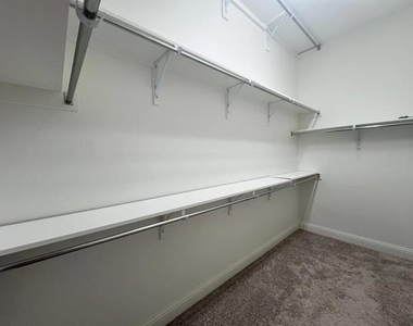 10505 Wintergreen Drive - Photo Thumbnail 18
