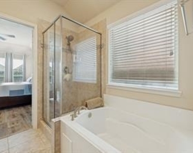 705 Anson Court - Photo Thumbnail 18