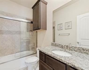 705 Anson Court - Photo Thumbnail 21