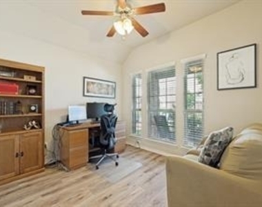705 Anson Court - Photo Thumbnail 9
