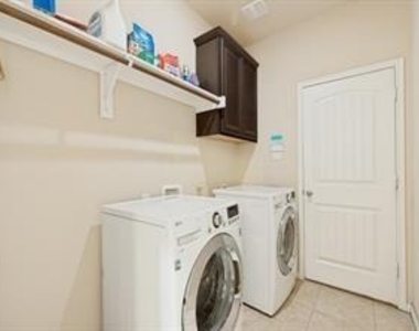 705 Anson Court - Photo Thumbnail 24