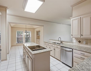 3318 Summergrove Drive - Photo Thumbnail 7