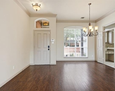3318 Summergrove Drive - Photo Thumbnail 3