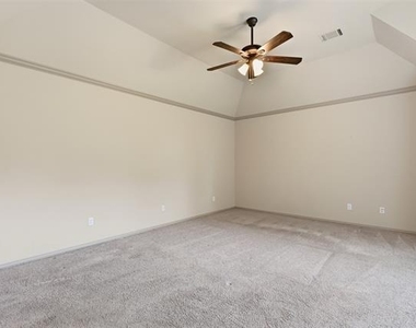 3318 Summergrove Drive - Photo Thumbnail 21