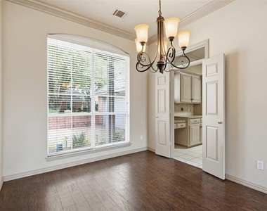3318 Summergrove Drive - Photo Thumbnail 6