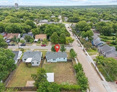 907 Buckalew Street - Photo Thumbnail 28