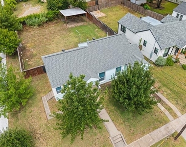 907 Buckalew Street - Photo Thumbnail 25