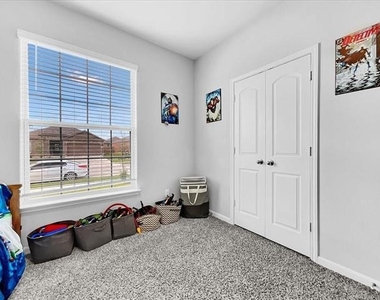 2112 Erlinda Drive - Photo Thumbnail 18