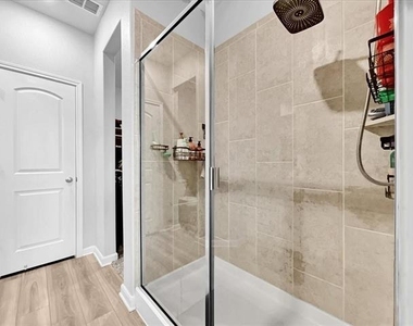 2112 Erlinda Drive - Photo Thumbnail 14