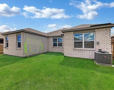 2112 Erlinda Drive - Photo Thumbnail 31
