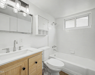 317 N Elm Street - Photo Thumbnail 21