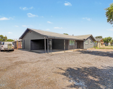 317 N Elm Street - Photo Thumbnail 1